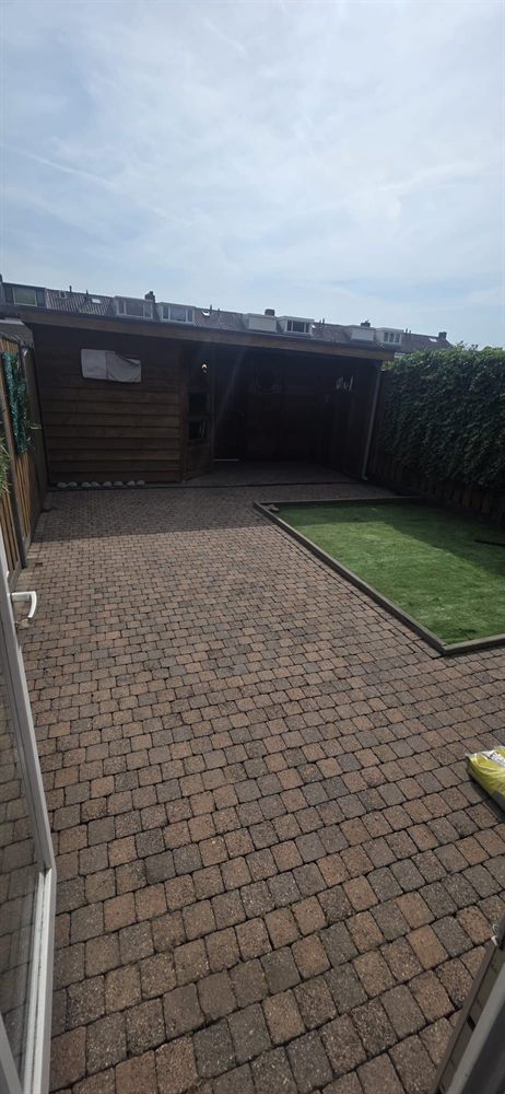 Schoongemaakt terras door PureTerra